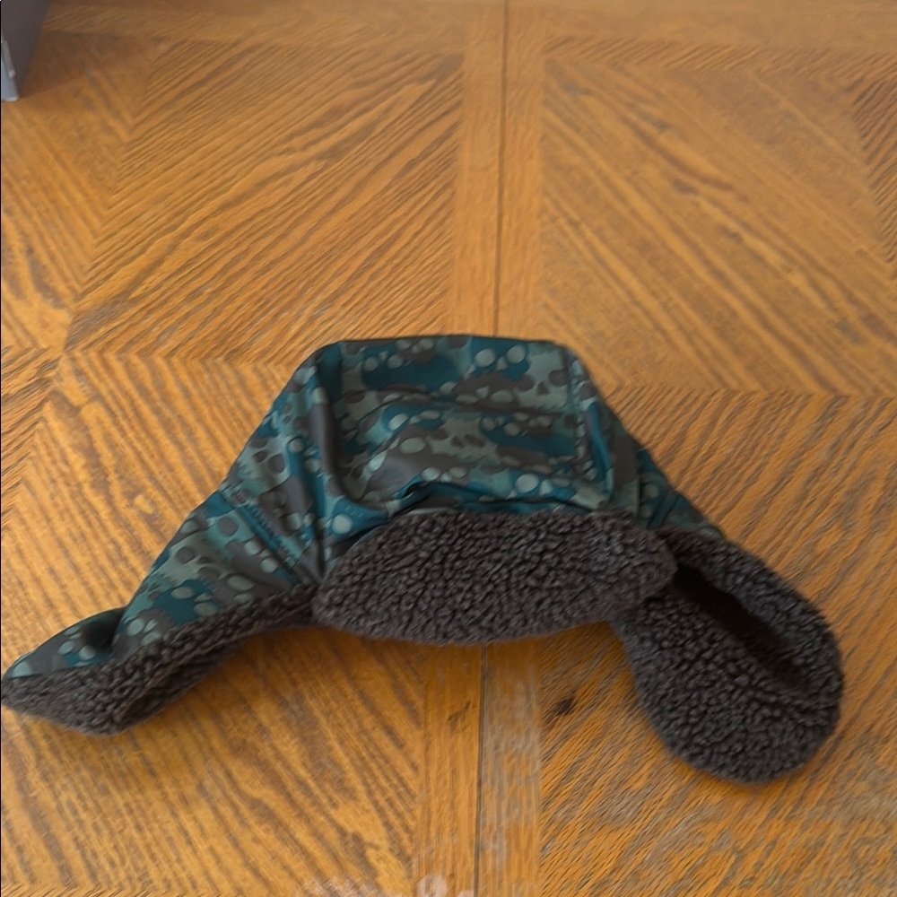 Green and Brown with Skulls Winter Hat - Picture 1 of 7